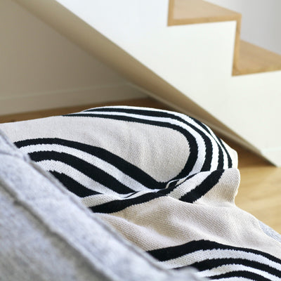 Close up of wavy line cotton throw