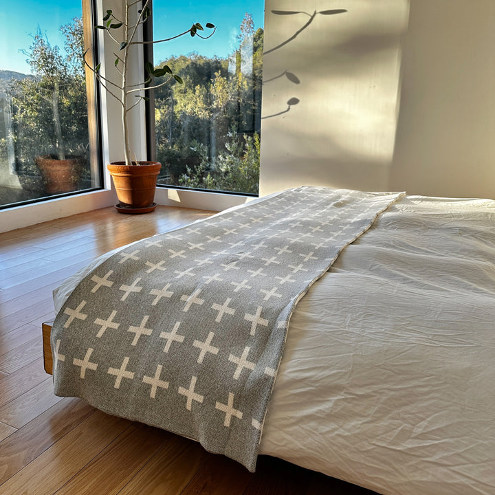 Modern Neutral Geometric Bed Throw