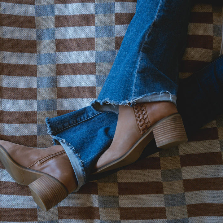 Modern Neutral Bed runner