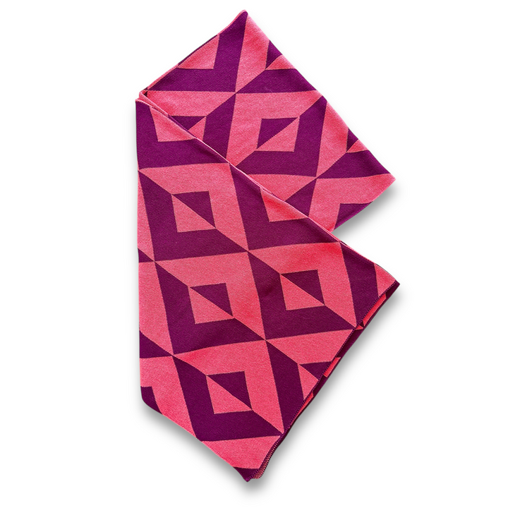 MODERN GEOEMETRIC BED FOOTER