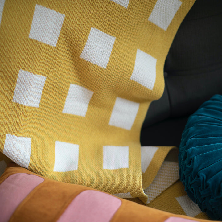 Off the Grid Throw Blanket in Citrine