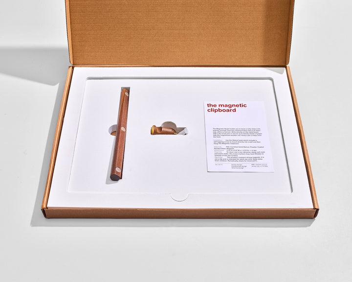 The Magnetic Clipboard - Red