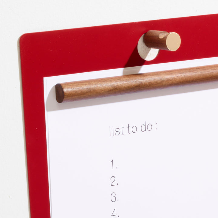 The Magnetic Clipboard - Red