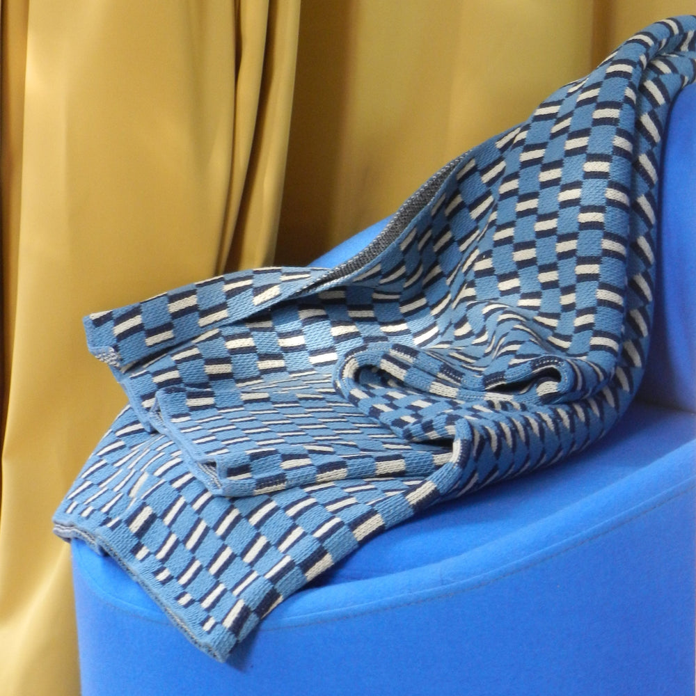 SMALL CHECKED MODERN THROW BLANKET IN SHADES OF BLUE AND WHITE