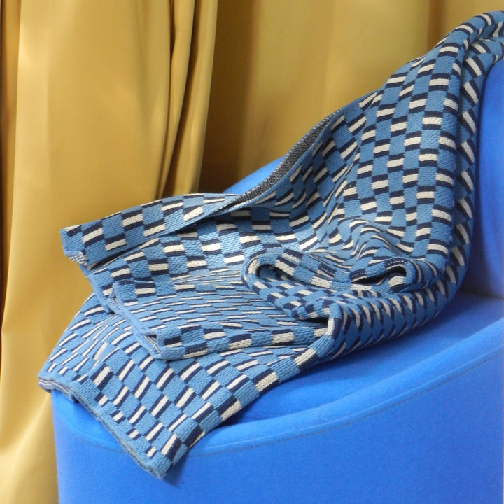 SMALL CHECKED MODERN THROW BLANKET IN SHADES OF BLUE AND WHITE