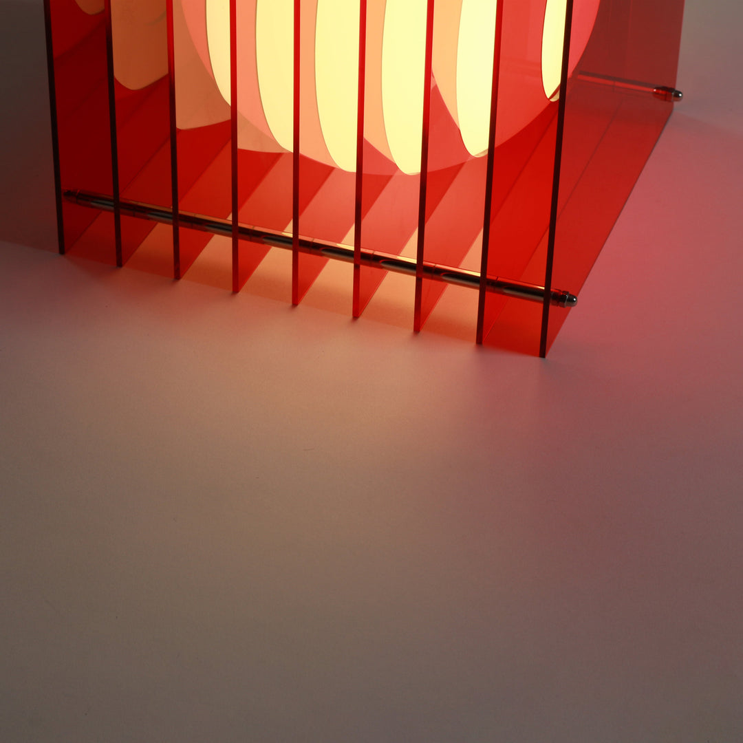 Lớp big square in red acrylic