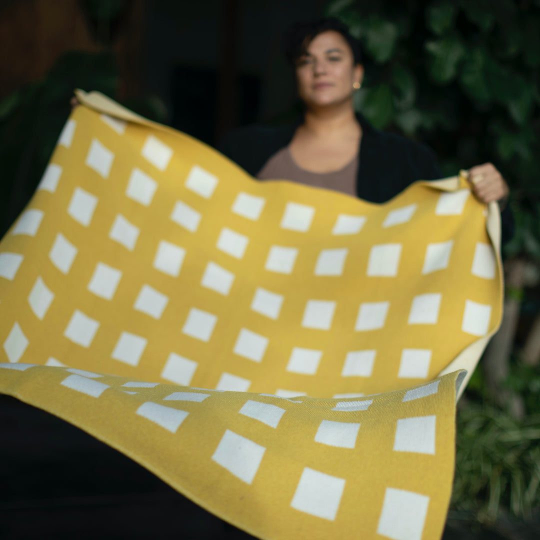 Off the Grid Throw in Citrine